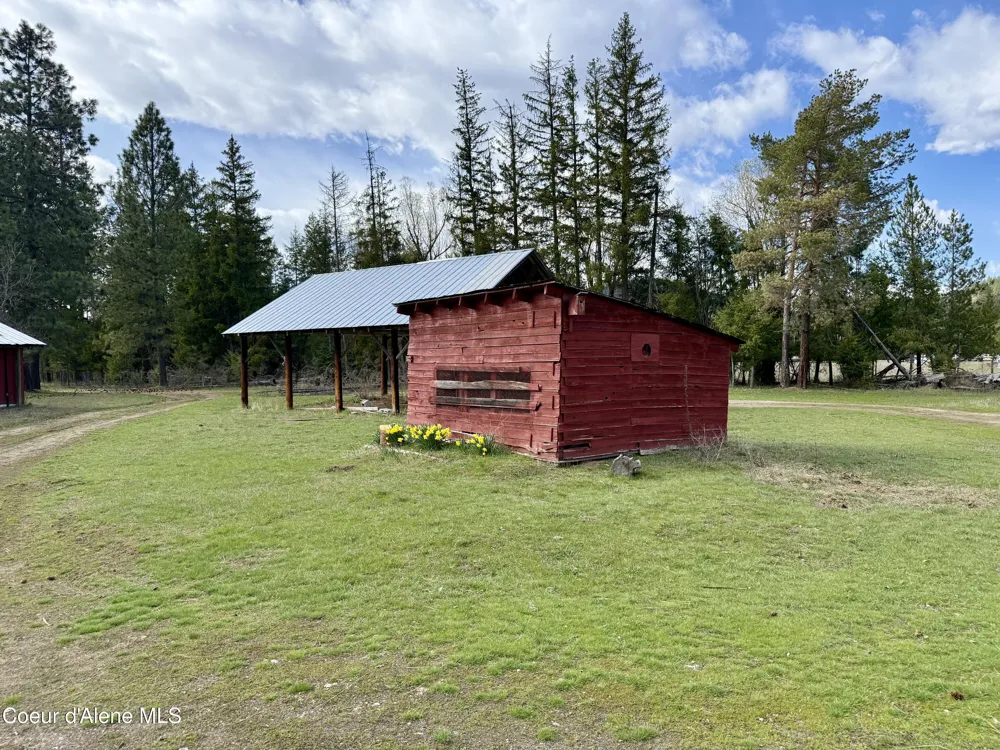 3216 Dufort Road Sagle, ID 83860