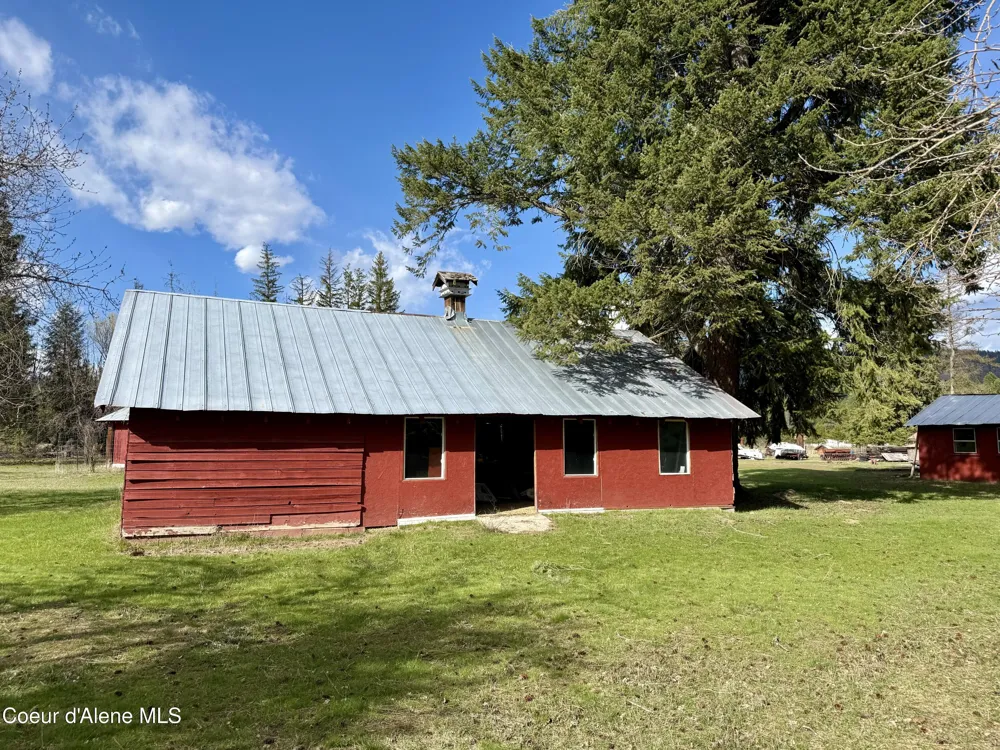 3216 Dufort Road Sagle, ID 83860