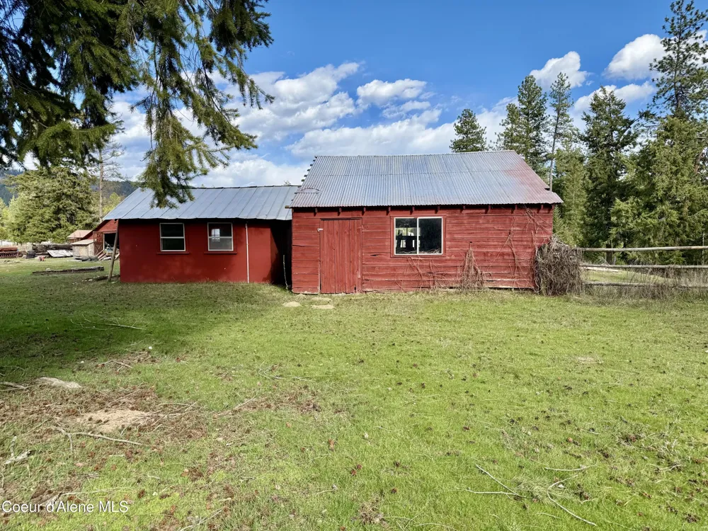 3216 Dufort Road Sagle, ID 83860