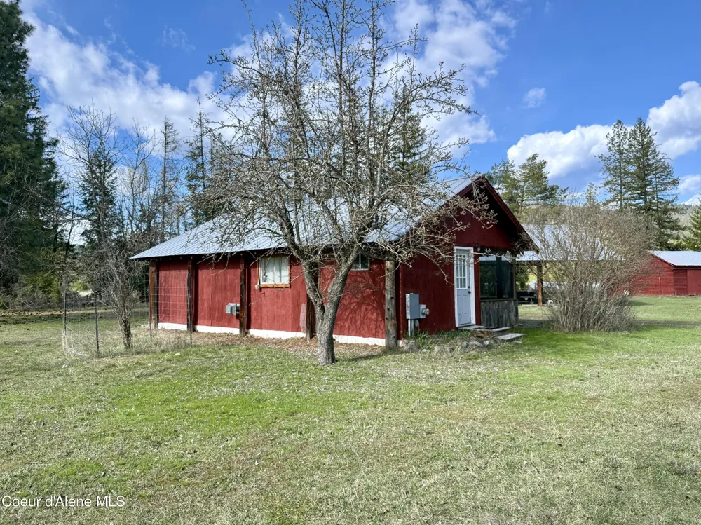 3216 Dufort Road Sagle, ID 83860