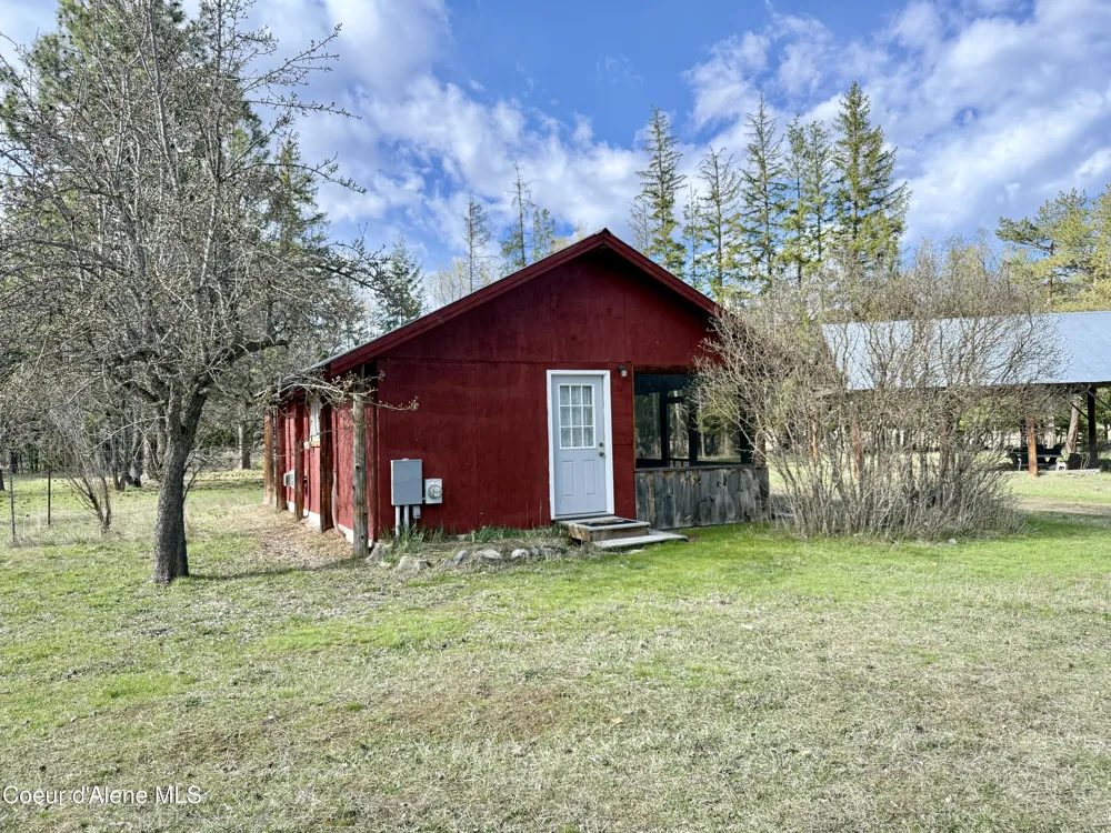 3216 Dufort Road Sagle, ID 83860