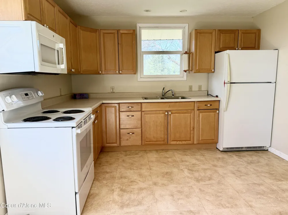 3216 Dufort Road Sagle, ID 83860