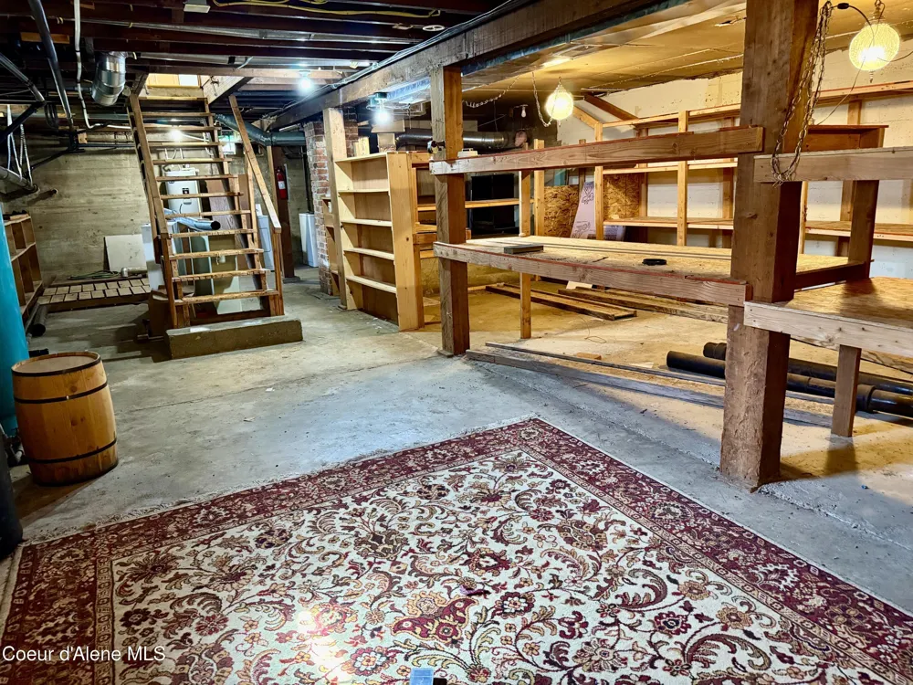 3216 Dufort Road Sagle, ID 83860