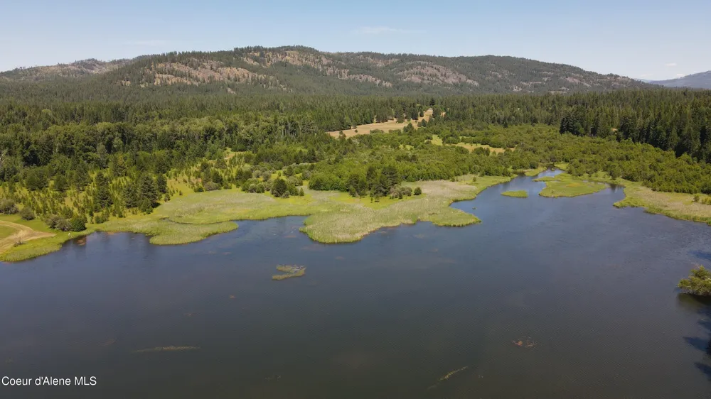 3216 Dufort Road Sagle, ID 83860