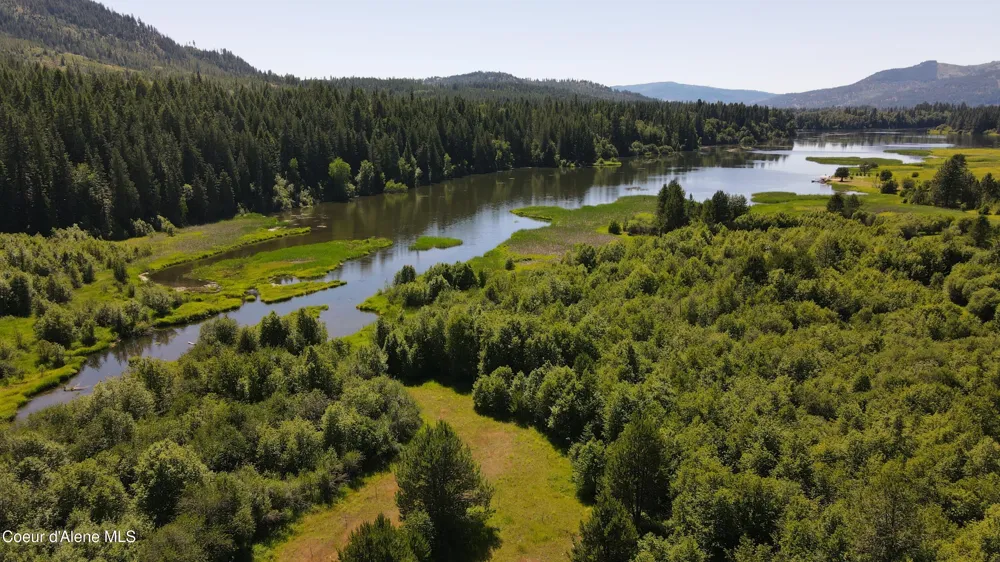 3216 Dufort Road Sagle, ID 83860