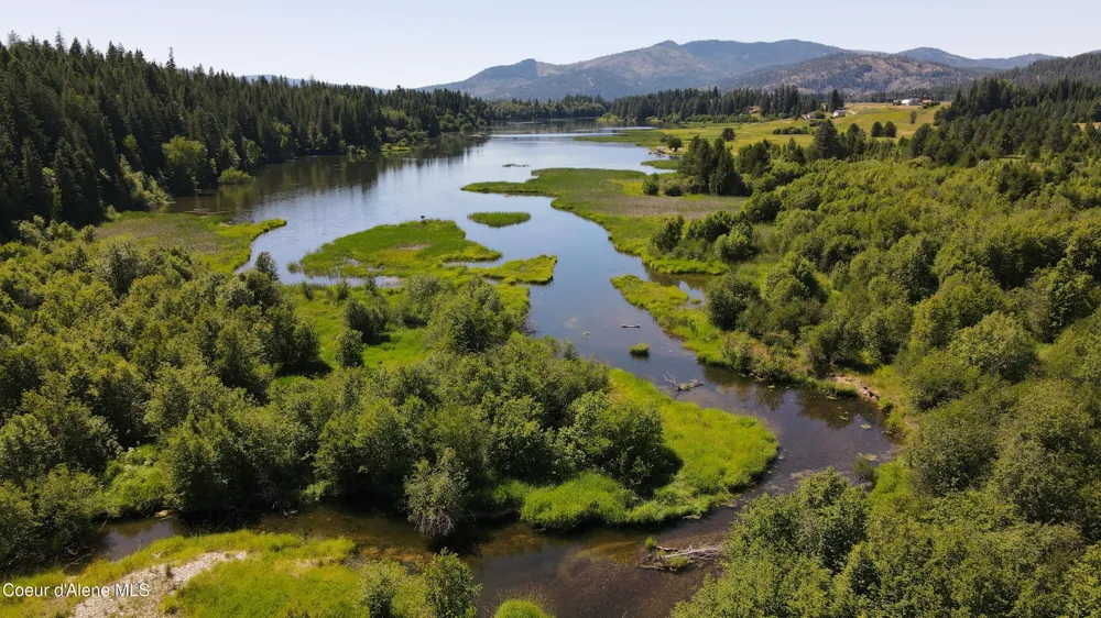 3216 Dufort Road Sagle, ID 83860