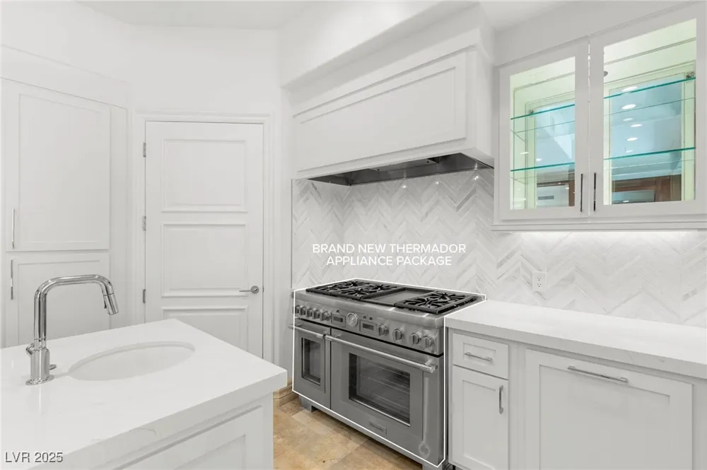 9101 Alta Drive #102 Las Vegas, NV 89145