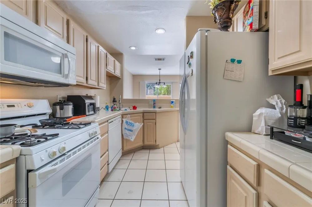 3950 S Sandhill Road #130 Las Vegas, NV 89121