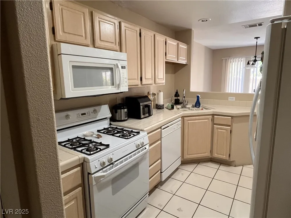 3950 S Sandhill Road #130 Las Vegas, NV 89121