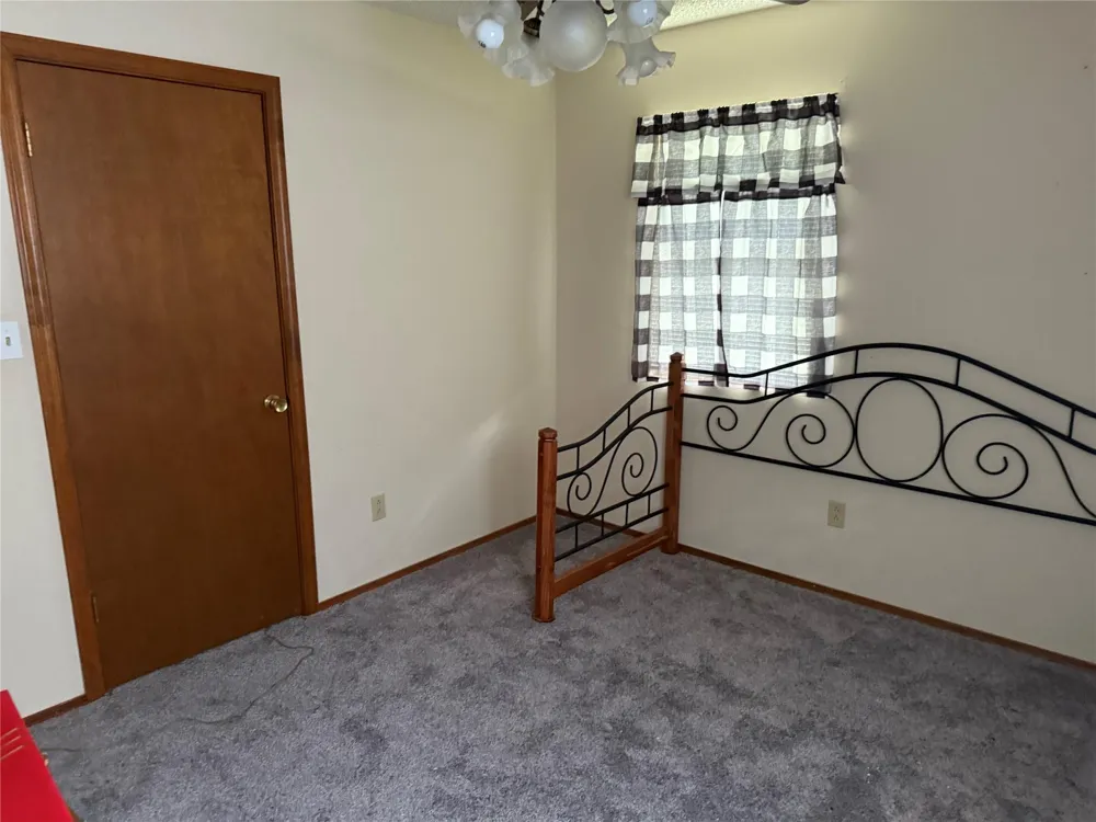 7719 County Road 233 Centerville, TX 75833