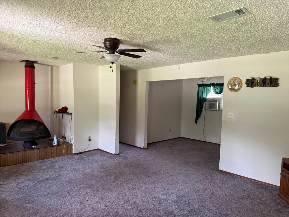 7719 County Road 233 Centerville, TX 75833
