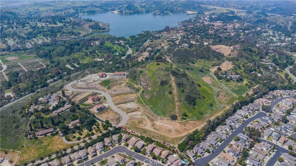 De Anza Heights Dr La Verne, CA 91773