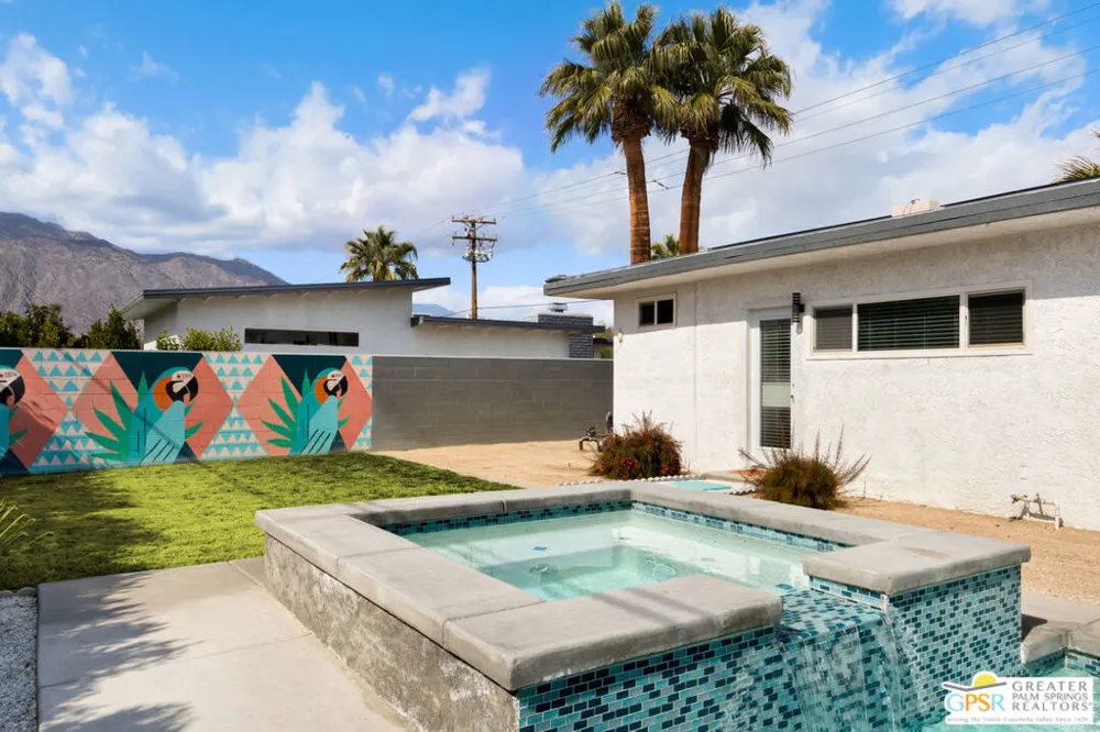4373 E Camino Parocela Palm Springs, CA 92264