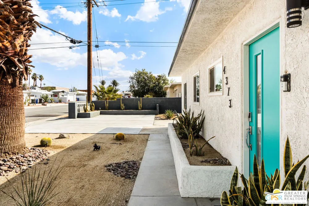 4373 E Camino Parocela Palm Springs, CA 92264