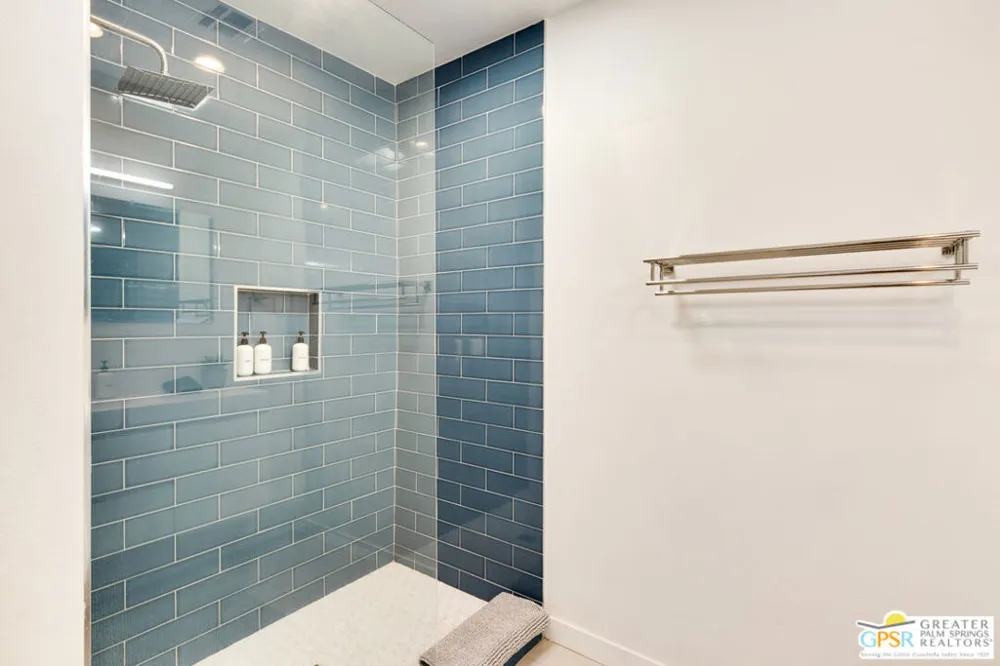 4373 E Camino Parocela Palm Springs, CA 92264