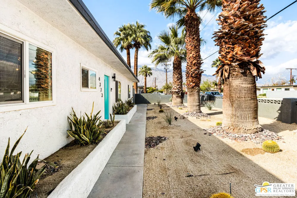 4373 E Camino Parocela Palm Springs, CA 92264