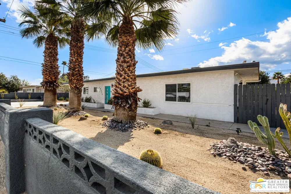 4373 E Camino Parocela Palm Springs, CA 92264