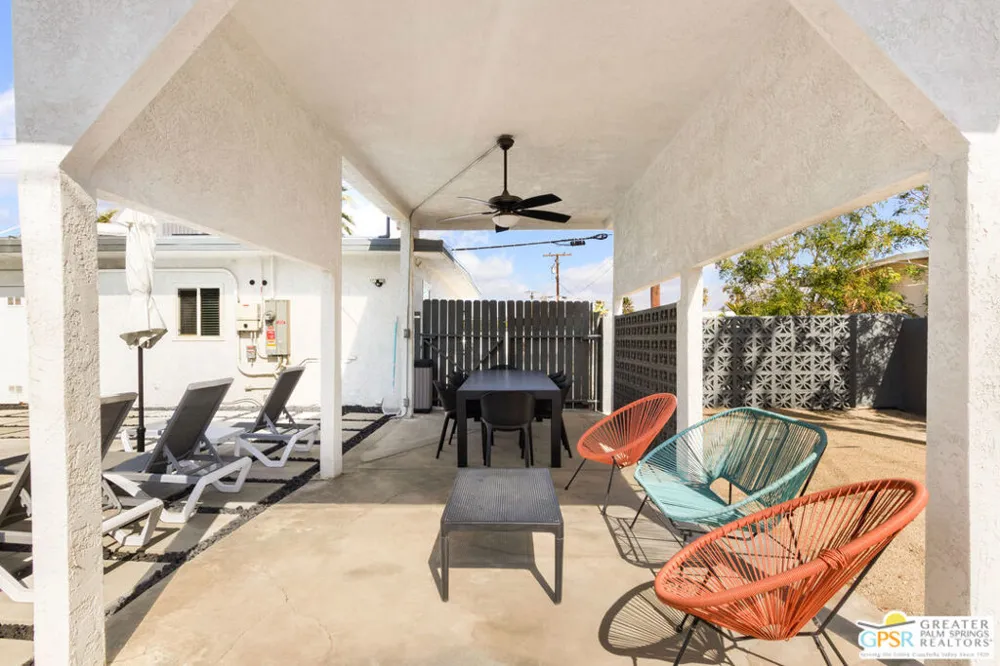 4373 E Camino Parocela Palm Springs, CA 92264
