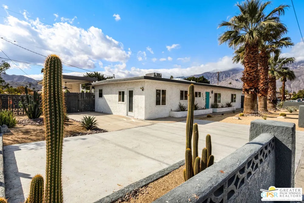 4373 E Camino Parocela Palm Springs, CA 92264
