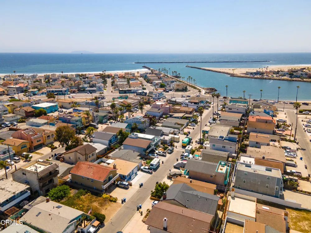 316 Santa Monica Drive Oxnard, CA 93035