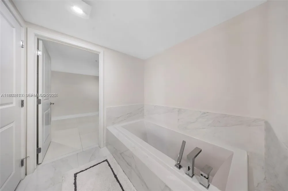 400 Sunny Isles #1106 Sunny Isles Beach, FL 33160