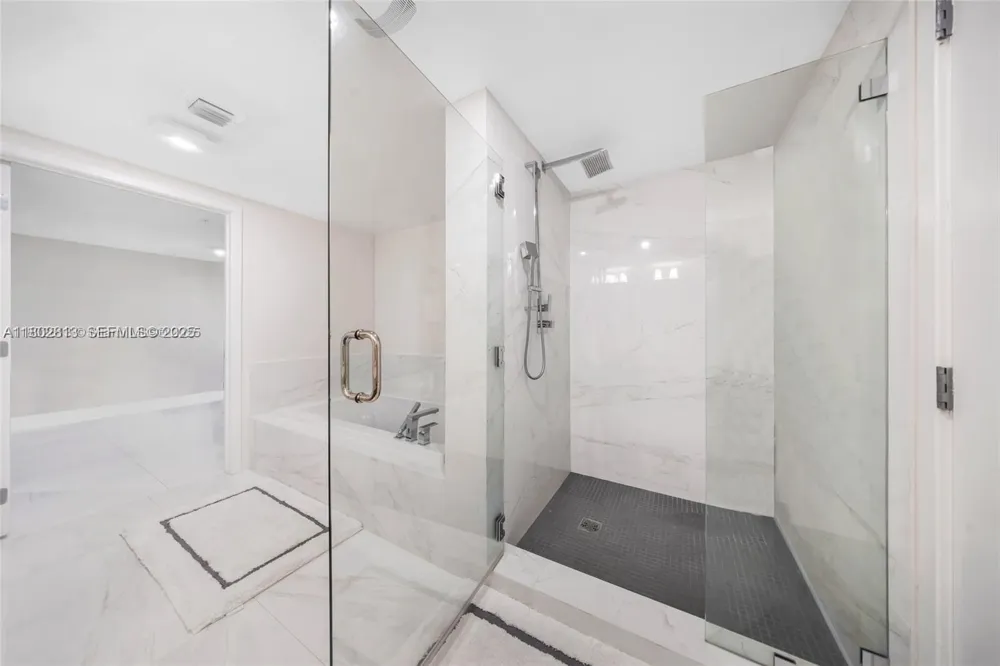 400 Sunny Isles #1106 Sunny Isles Beach, FL 33160