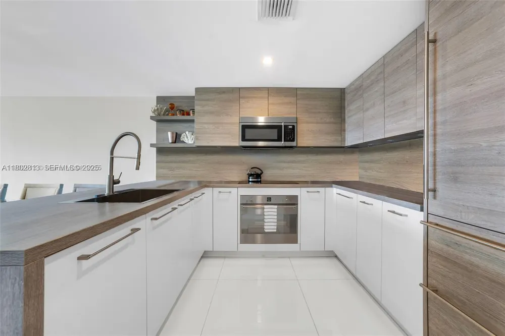 400 Sunny Isles #1106 Sunny Isles Beach, FL 33160