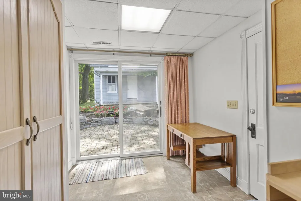 121 S CENTRAL STREET Broadway, VA 22815