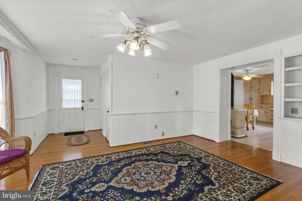 121 S CENTRAL STREET Broadway, VA 22815