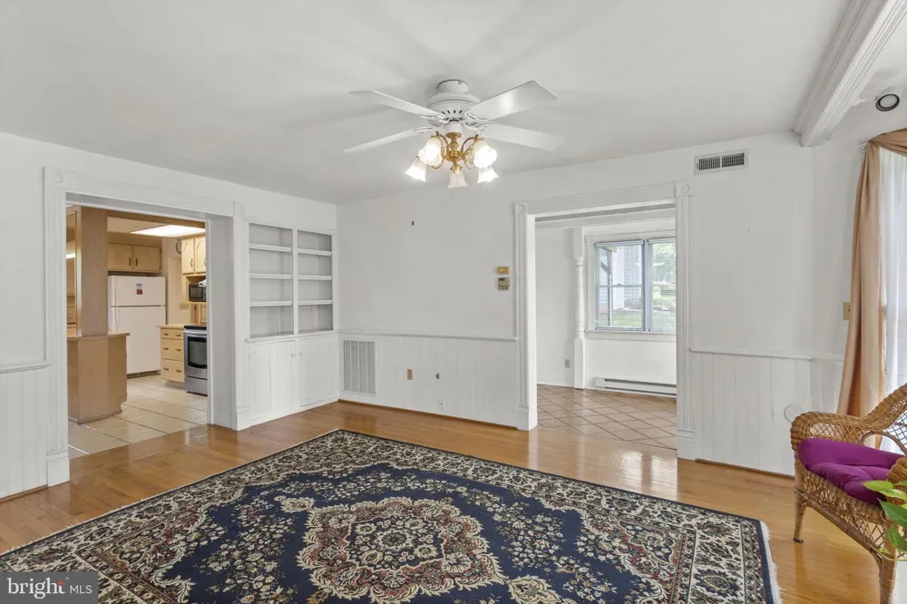 121 S CENTRAL STREET Broadway, VA 22815