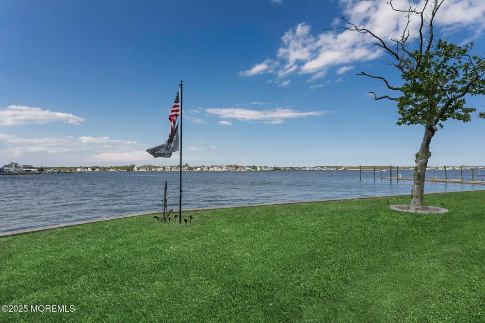 226 Kettle Creek Road Toms River, NJ 08753