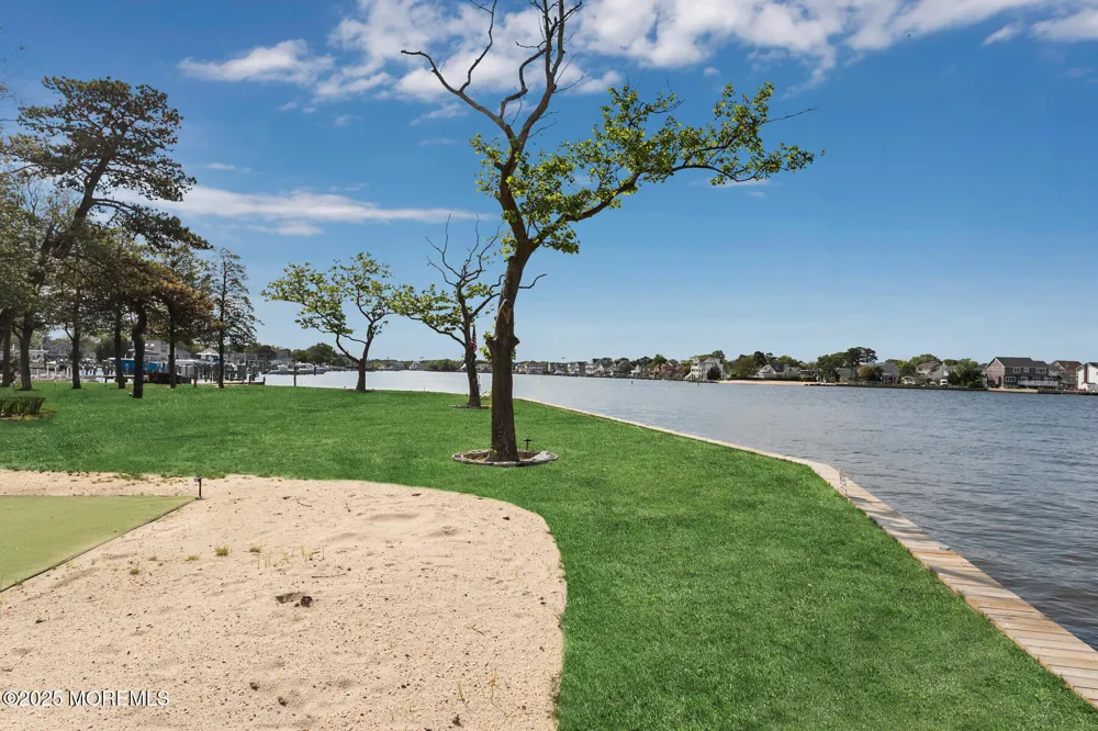 226 Kettle Creek Road Toms River, NJ 08753