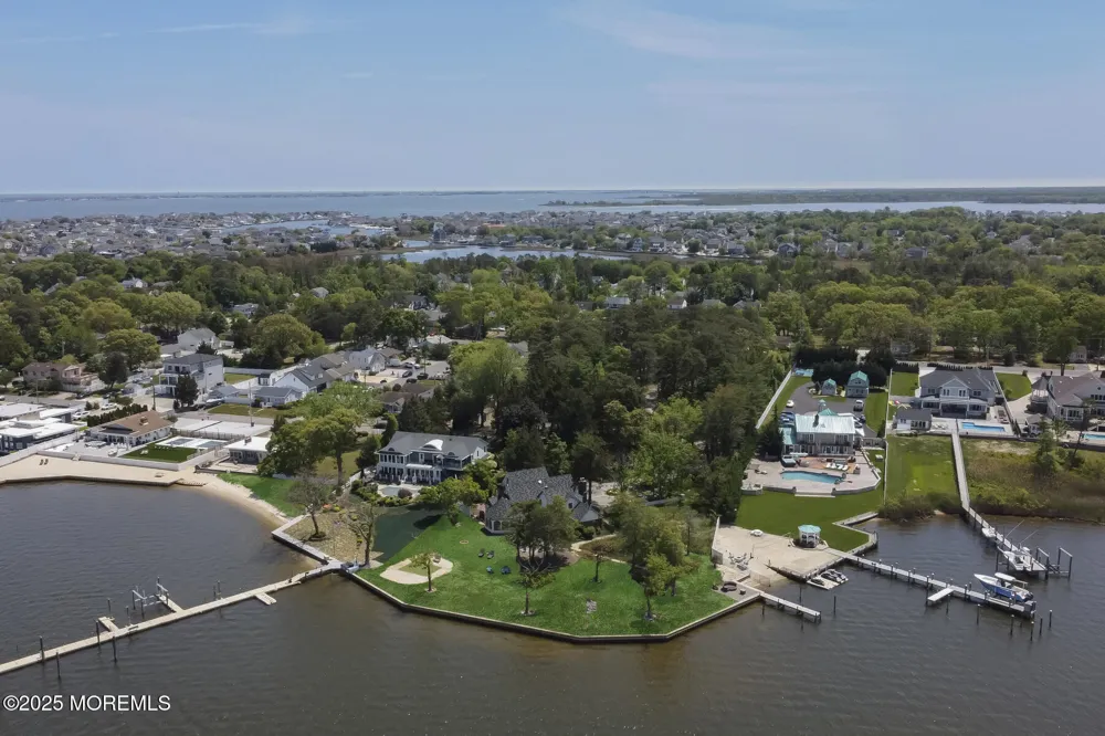 226 Kettle Creek Road Toms River, NJ 08753