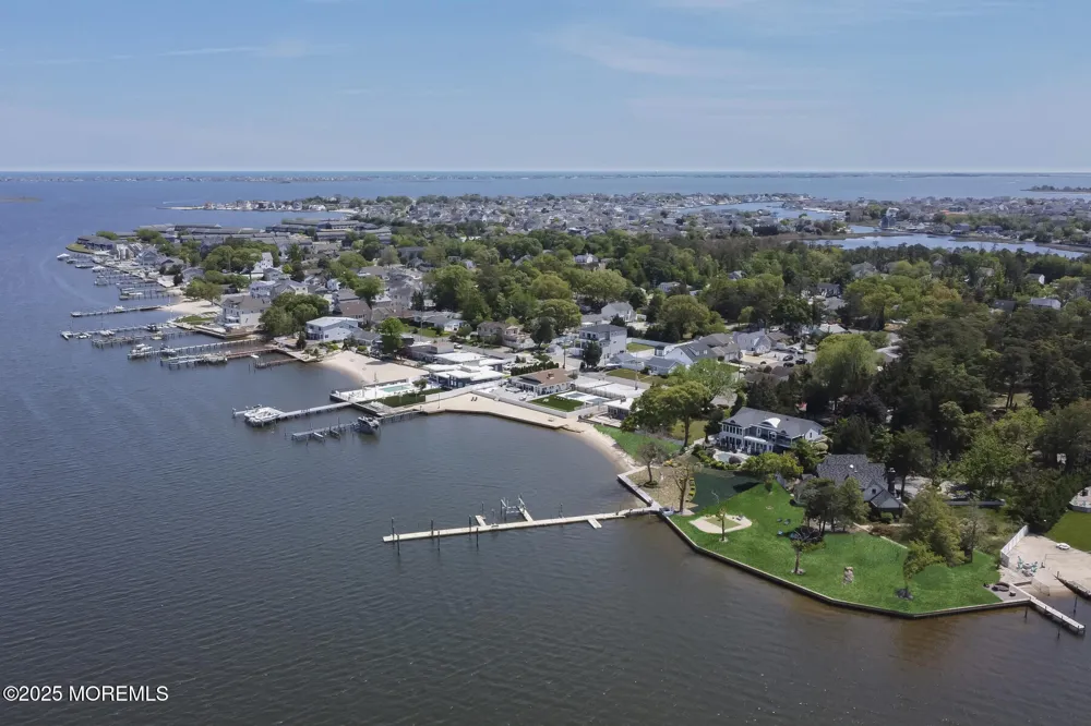 226 Kettle Creek Road Toms River, NJ 08753
