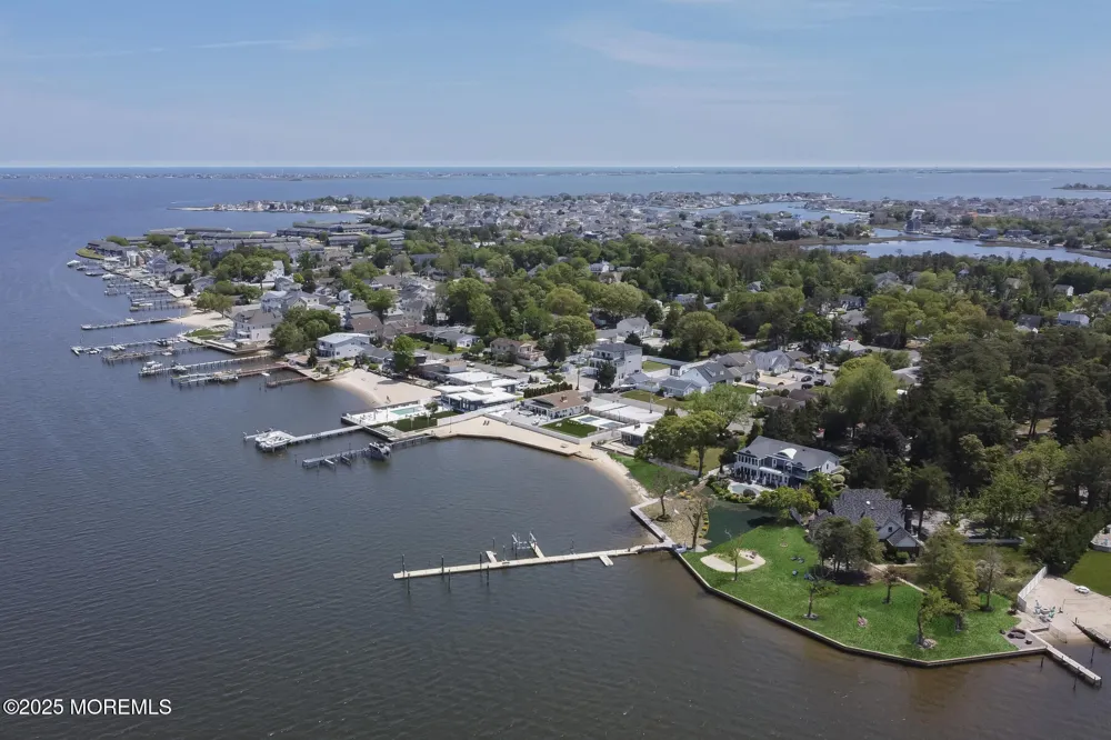 226 Kettle Creek Road Toms River, NJ 08753