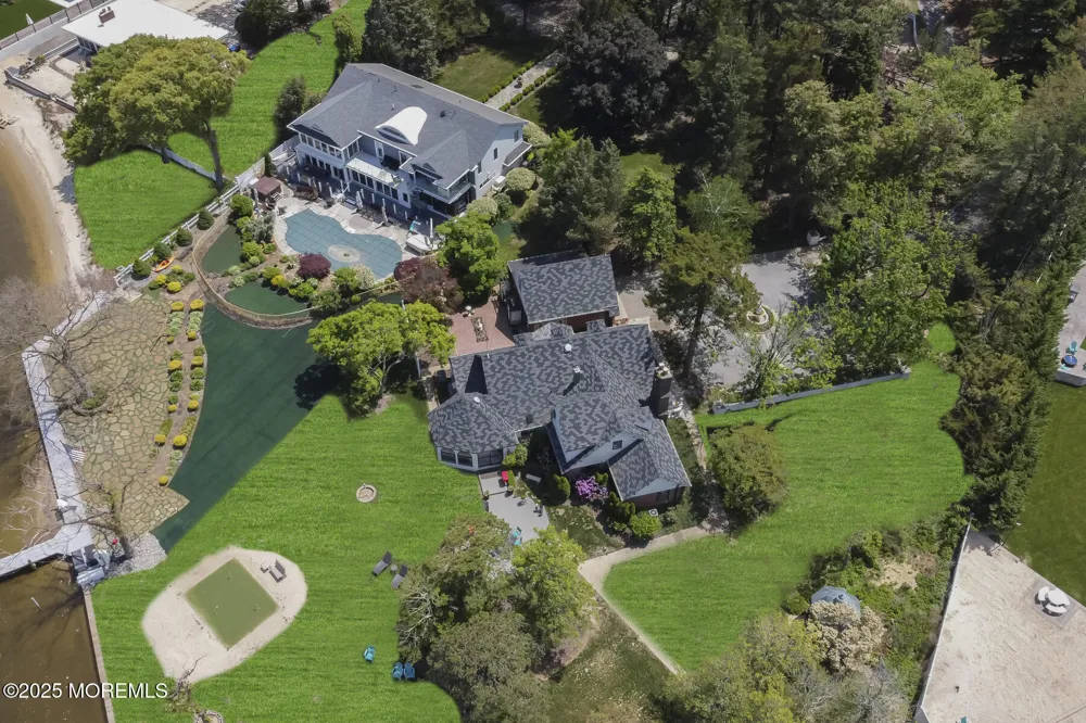226 Kettle Creek Road Toms River, NJ 08753
