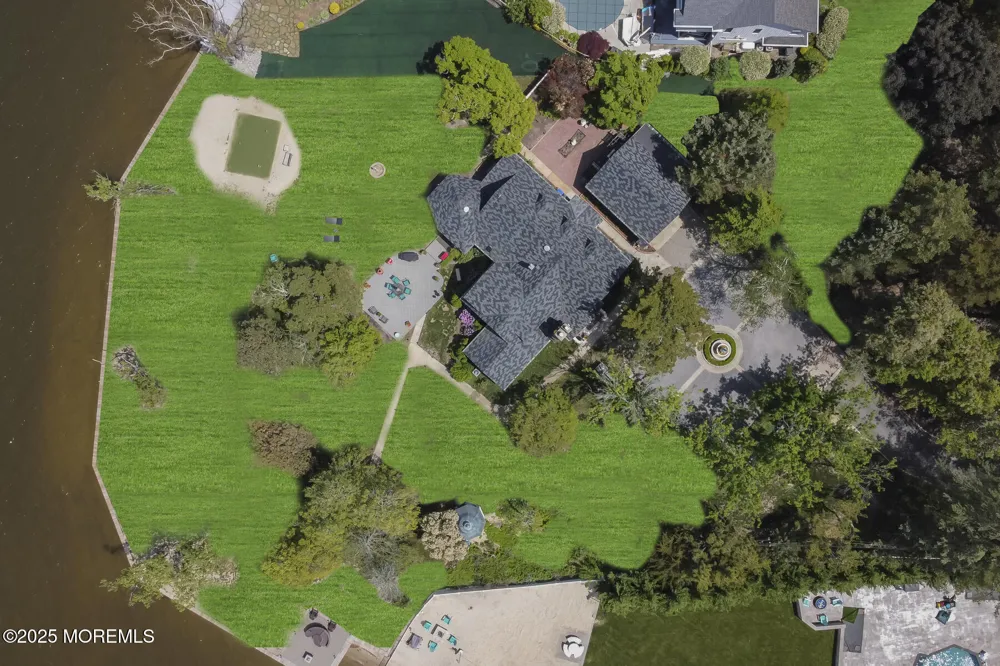 226 Kettle Creek Road Toms River, NJ 08753