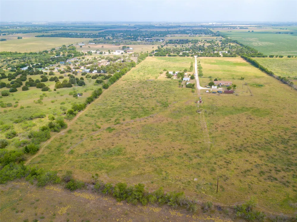 11209 Doyle Overton Road Road Del Valle, TX 78617