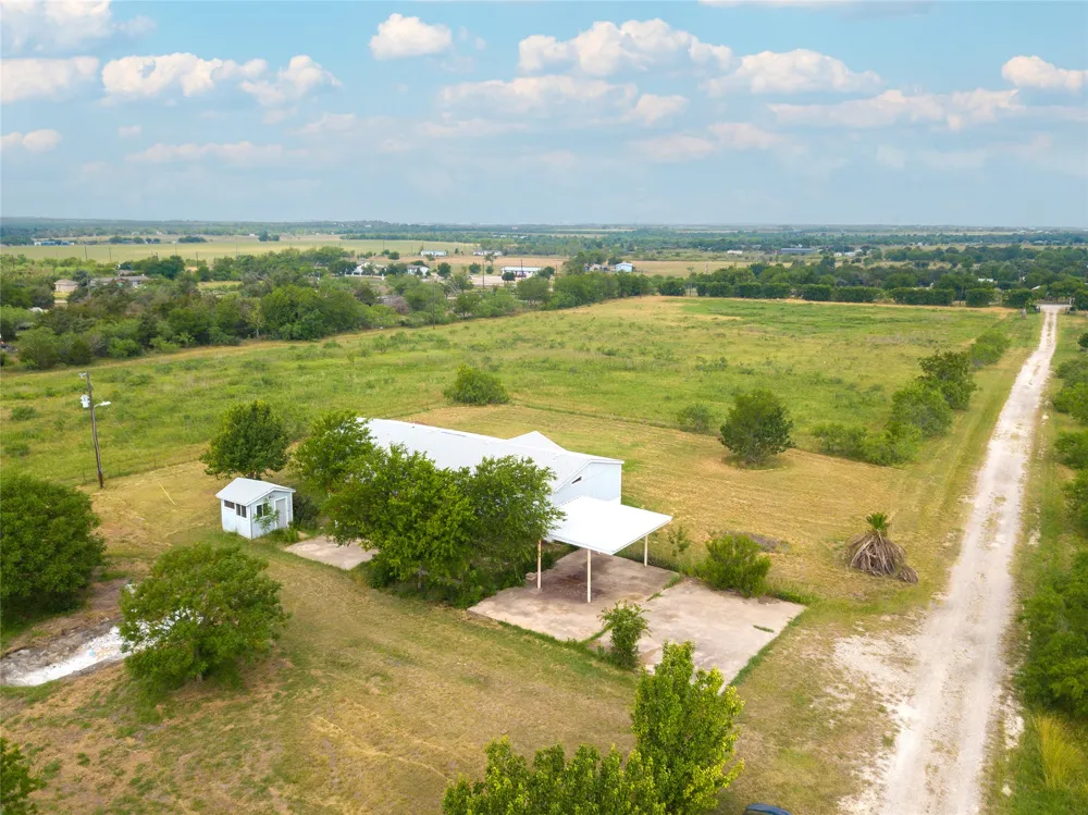 11209 Doyle Overton Road Road Del Valle, TX 78617