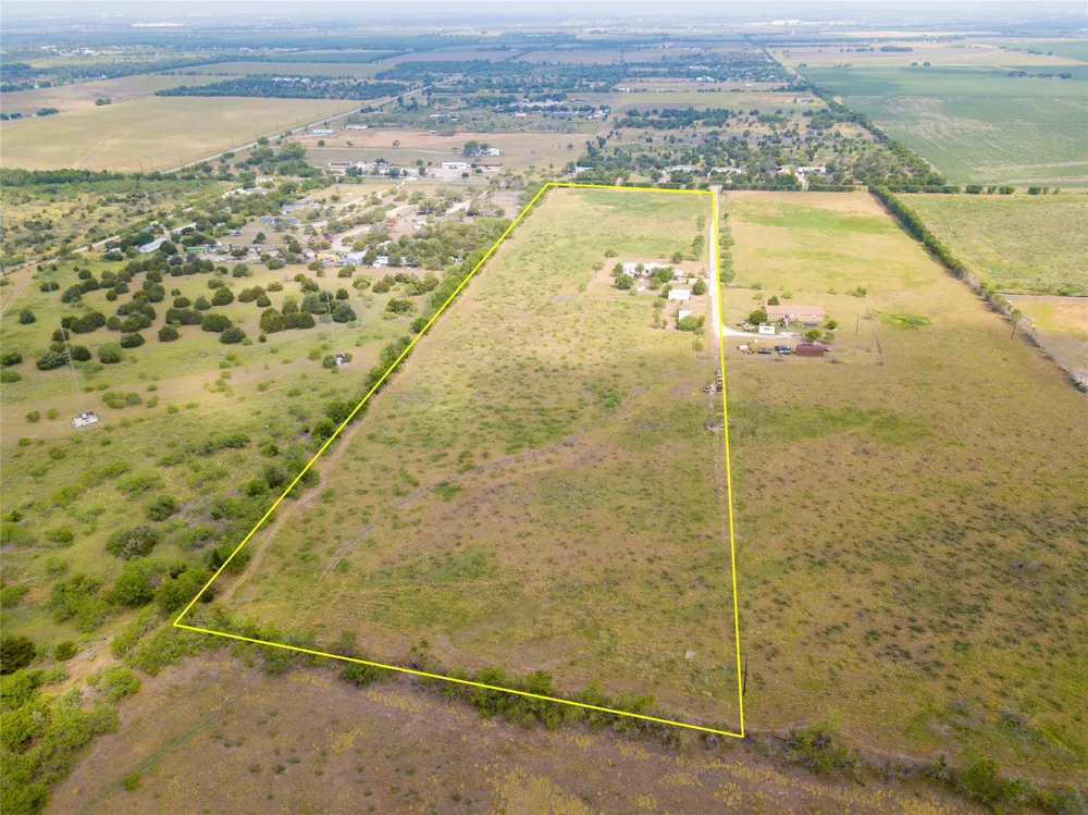 11209 Doyle Overton Road Road Del Valle, TX 78617