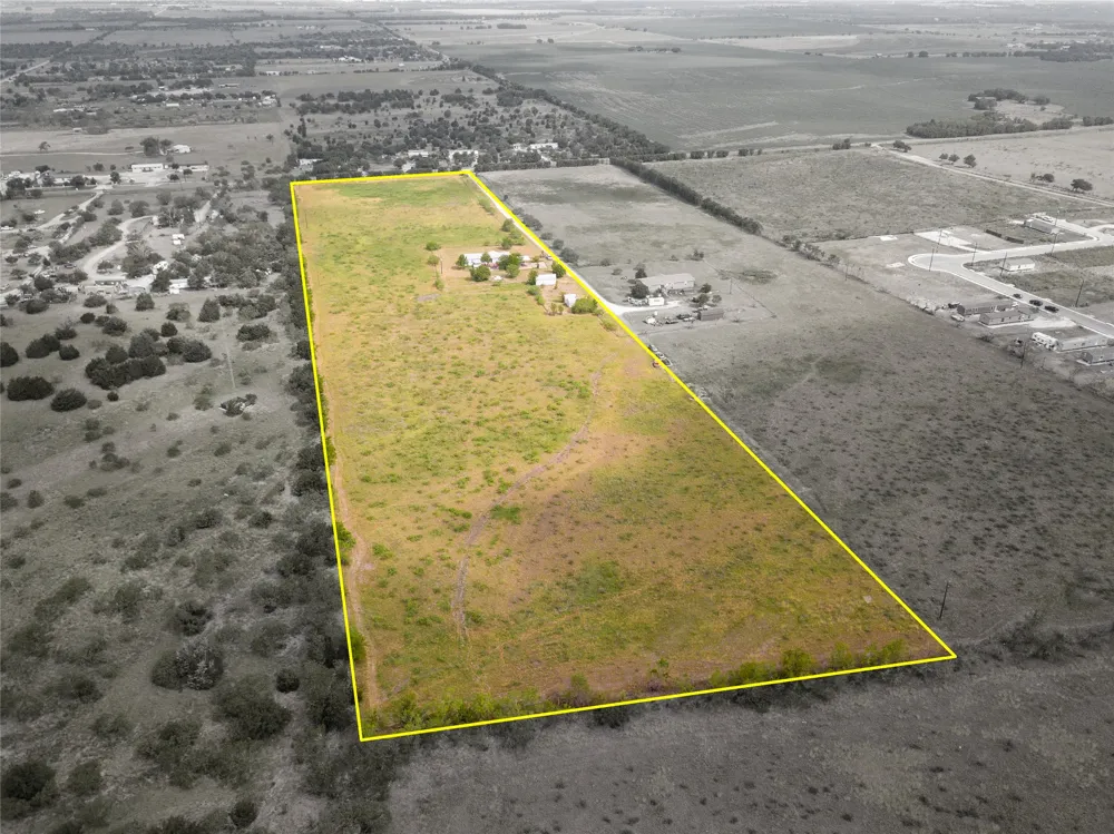 11209 Doyle Overton Road Road Del Valle, TX 78617