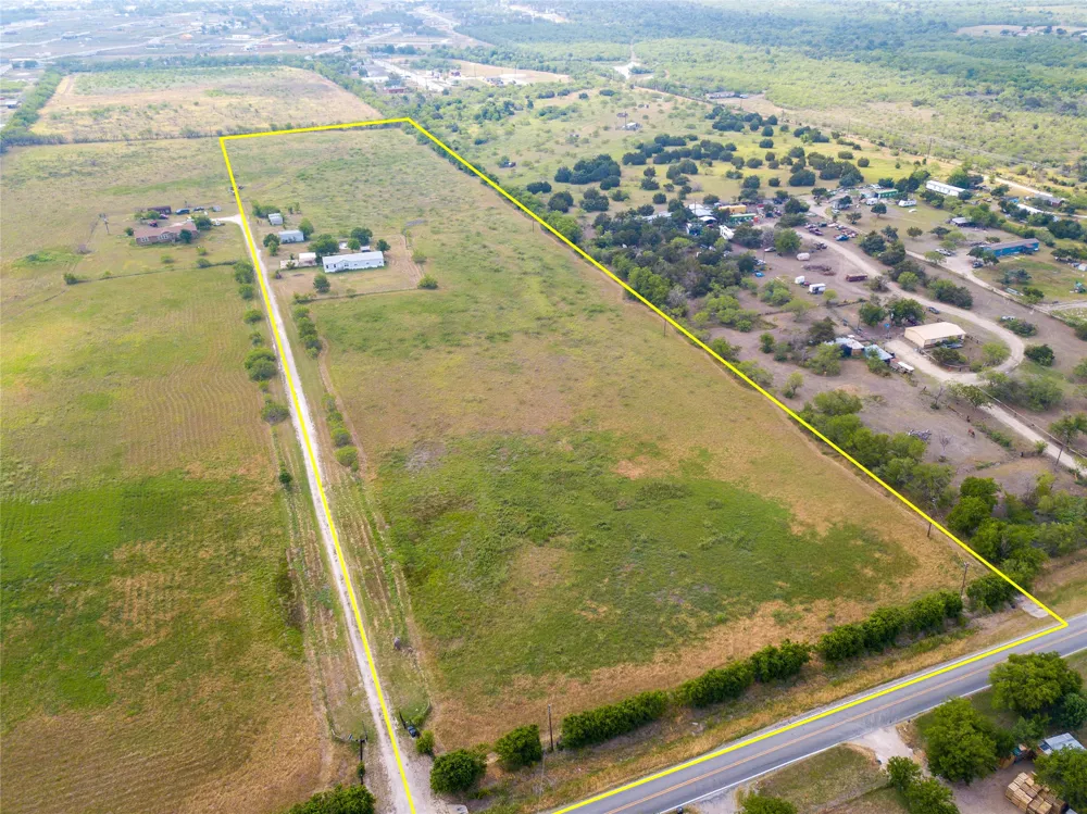 11209 Doyle Overton Road Road Del Valle, TX 78617