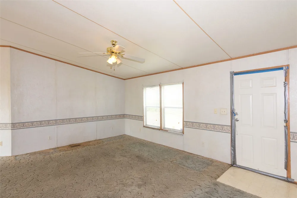 11209 Doyle Overton Road Road Del Valle, TX 78617