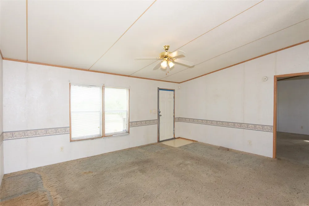 11209 Doyle Overton Road Road Del Valle, TX 78617