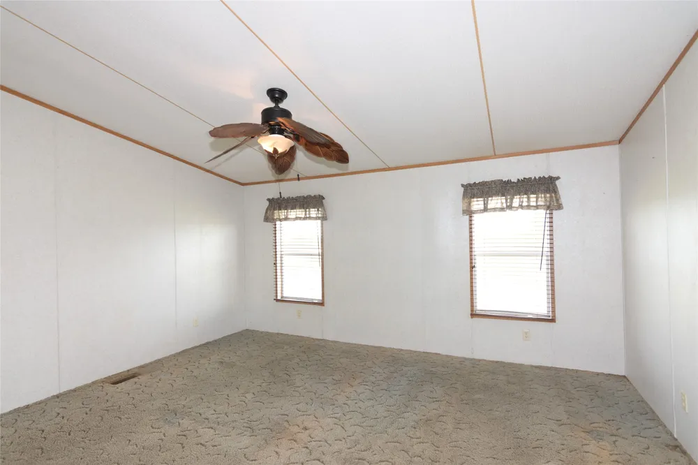 11209 Doyle Overton Road Road Del Valle, TX 78617