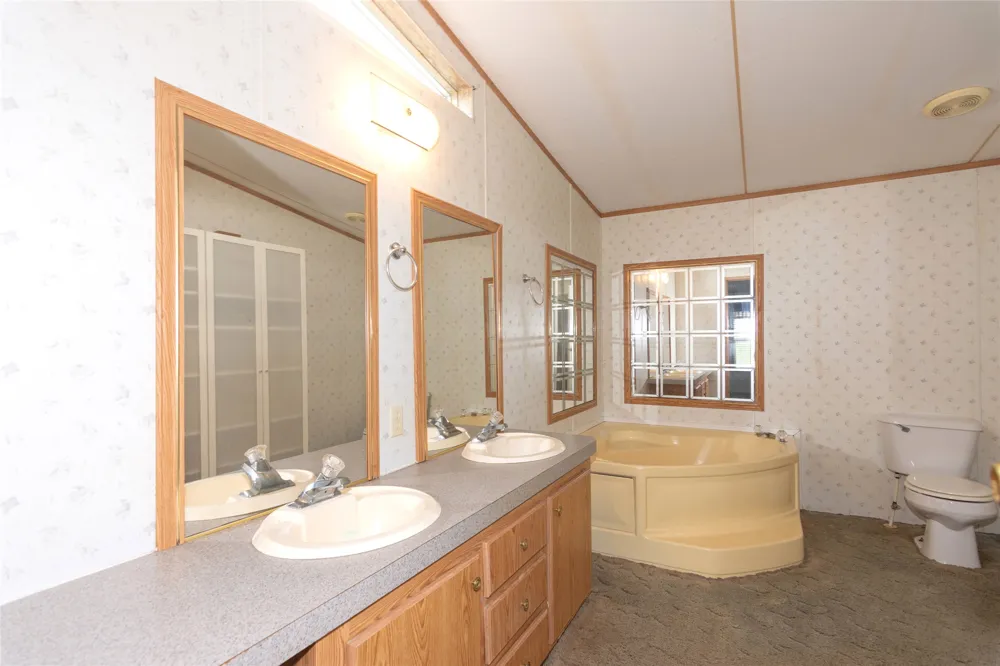 11209 Doyle Overton Road Road Del Valle, TX 78617