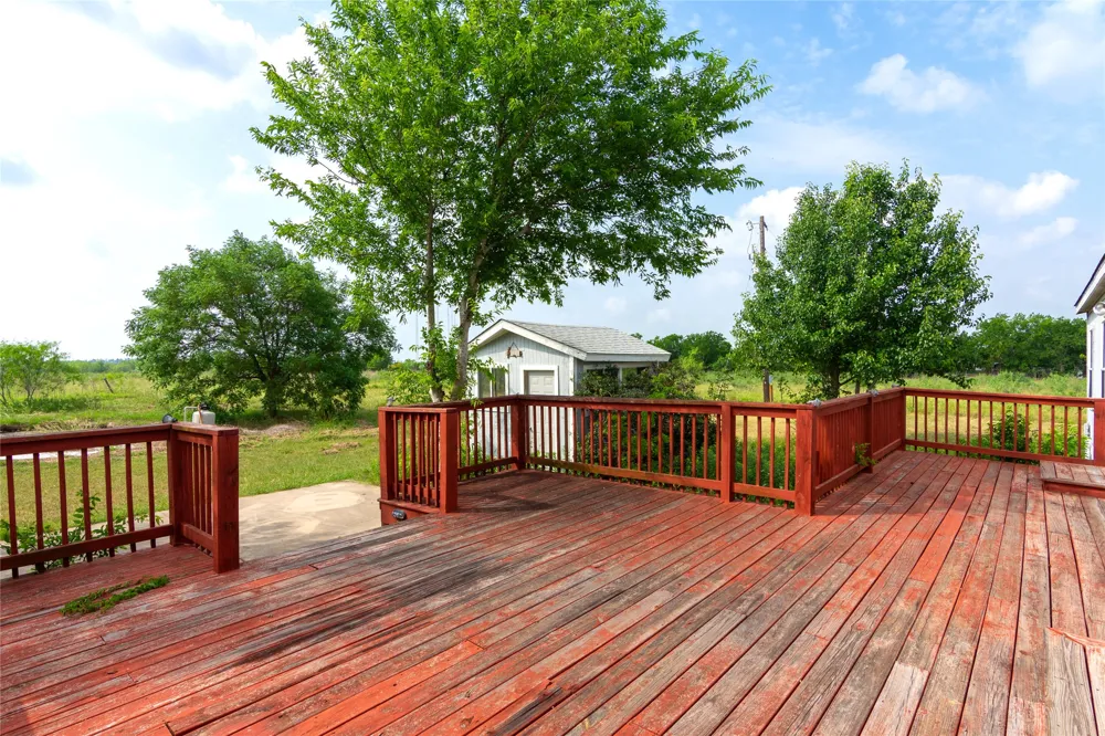 11209 Doyle Overton Road Road Del Valle, TX 78617