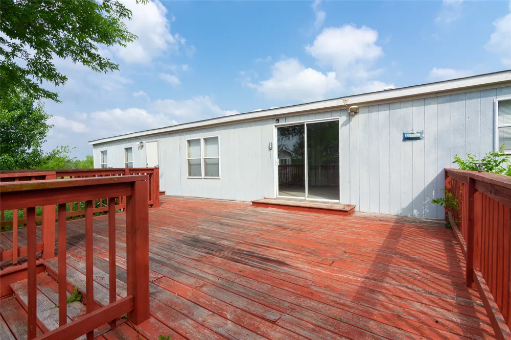 11209 Doyle Overton Road Road Del Valle, TX 78617