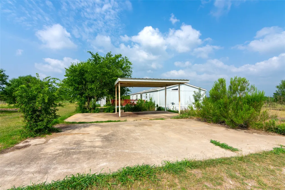 11209 Doyle Overton Road Road Del Valle, TX 78617