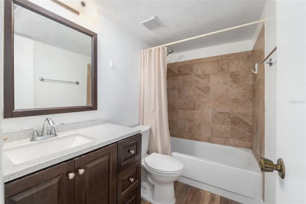 2715 NW 104TH COURT #1 Gainesville, FL 32606